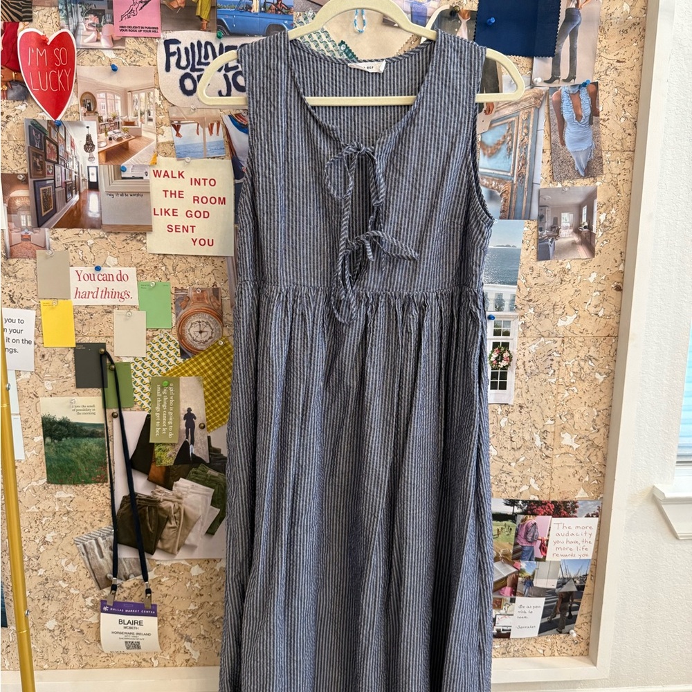 Mod Ref Navy Striped Maxi Dress